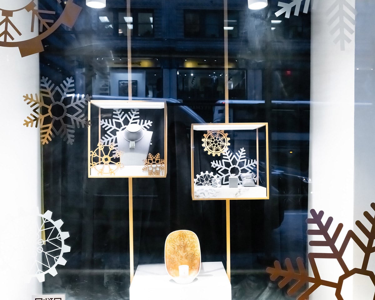 Lladró Store Window Display